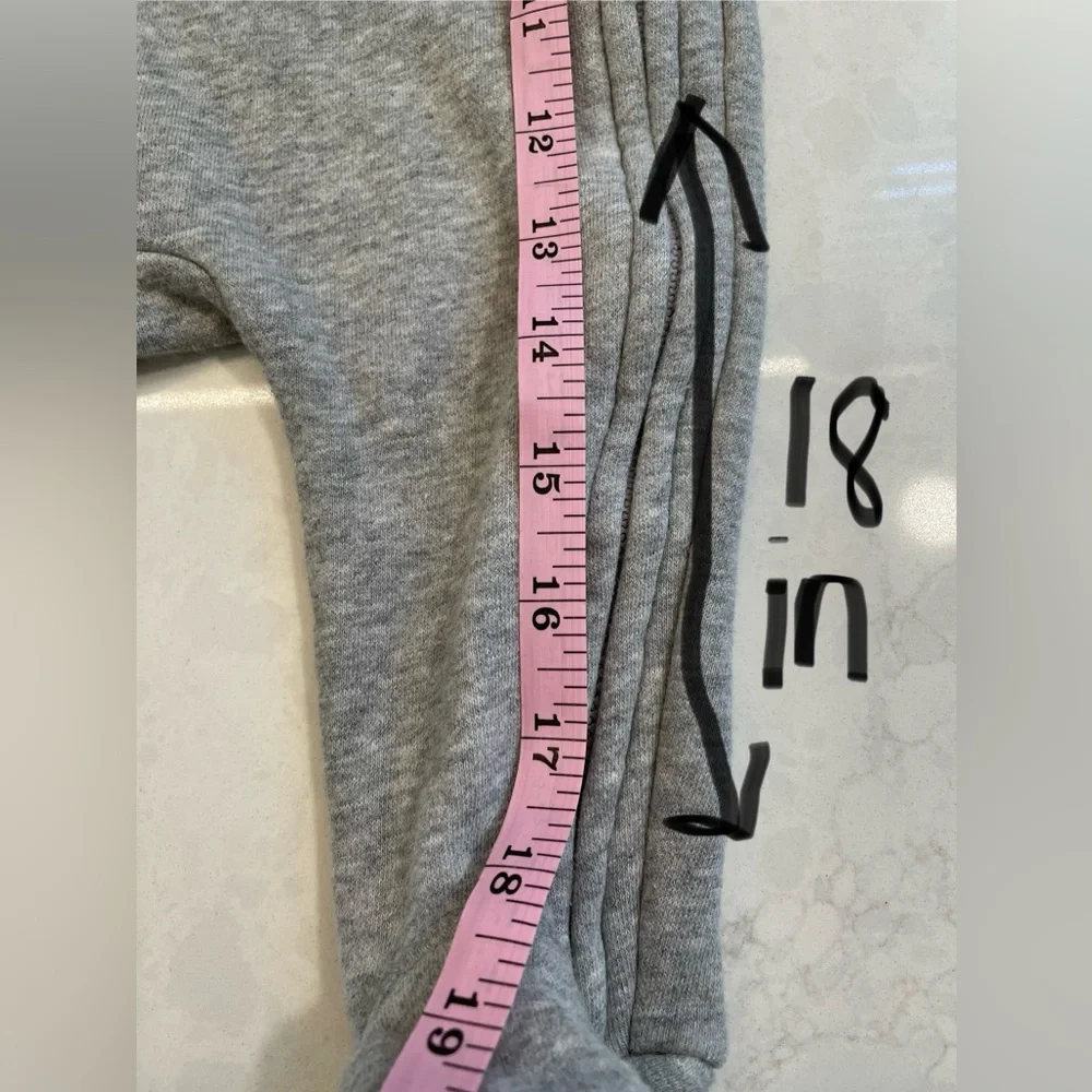 Gray and‎ Yellow Neutral Baby Gap Logo One-Piece Sweater Body Suit 0-3 Months